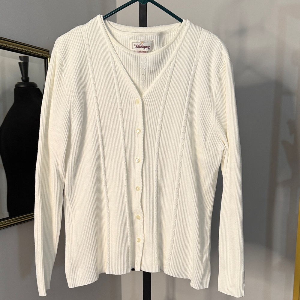 Cream Button-Up V-Neck Cardigan